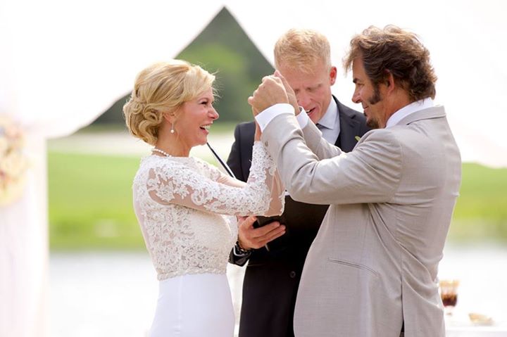 Megachurch Pastor Paula White Marries 3rd Husband Former Journey Rocker Jonathan Cain; She’s His 4th Wife