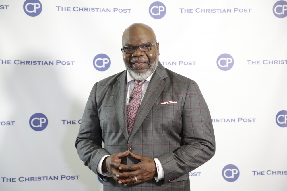 Bishop T.D. Jakes’ New Talk Show Aims to Help Viewers Navigate Daily Challenges in Life, Love and Family