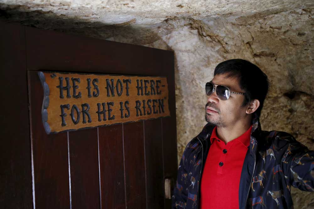 Manny Pacquiao Says ‘Jesus Lives in Me’ After Gay Marriage Comments Slammed by Celebrities