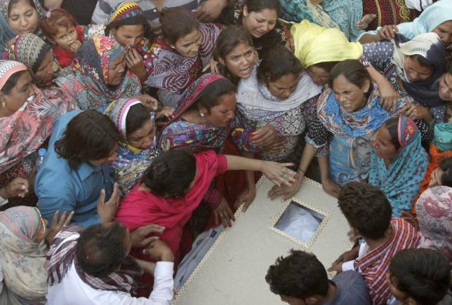 ‘Terrorists Are Coming to Kill Us:’ Pakistani Christians Lament Easter Killings, Bury Their Children