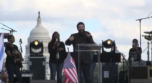 Jonathan Cahn Delivers Powerful Prophetic Message on the Washington Mall .