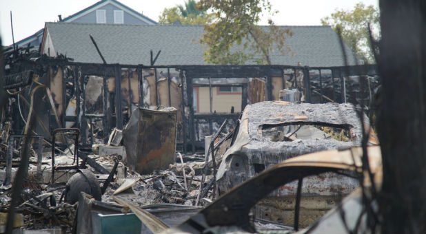 What This Megachurch Pastor Did When Fire Eviscerated His Community .