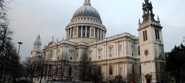 Woman dies falling from St Paul’s