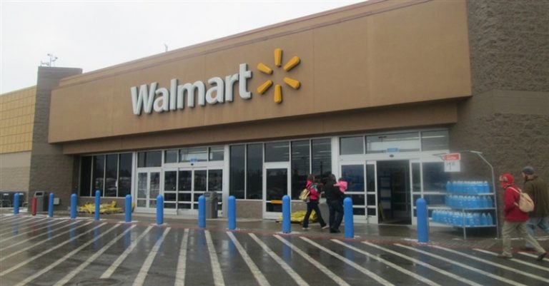 Colorado: 3 Dead after Shooting at Denver Area Walmart