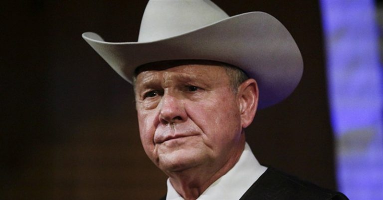 Conservatives Defend Roy Moore — Invoking Joseph, Mary and the Ten Commandments