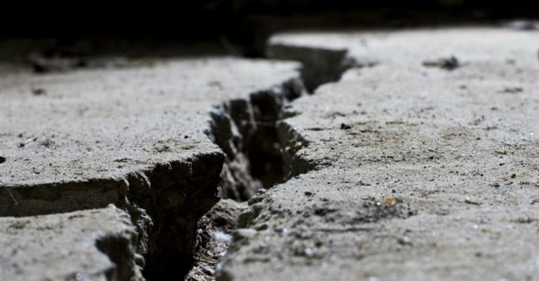 Over 400 People Dead in Earthquake on Iran/Iraq Border