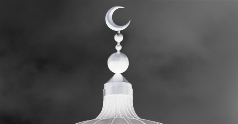 What Christians Should Know about the Phrase 'Allahu Akbar'