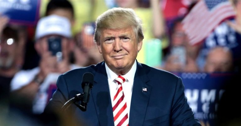 Survey: 3 in 10 White Evangelicals Will Support Trump almost No Matter What