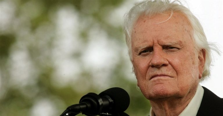 10 Beautiful Tributes from Christian Leaders on the Death of Billy Graham