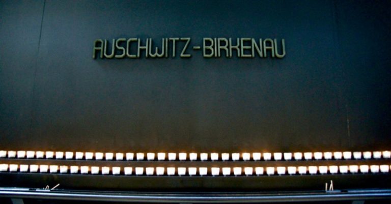 At Auschwitz, Thousands Join the March of the Living to Honor the Dead