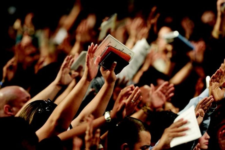 Most Pastors Say Their Churches Never Discipline Members for Sinful Misconduct, Survey Finds