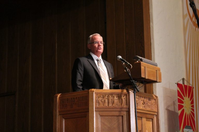 Publishers Suspend Publication of Bill Hybels’ Books After Misconduct Allegations