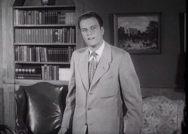 Video of Billy Graham Preaching on Easter Goes Viral; Gets 1.4 Million Views in 3 Days