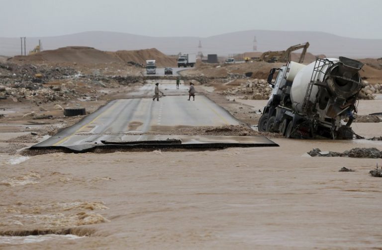 5 Dead, 30 Missing After Powerful Cyclone Strikes Oman & Yemen