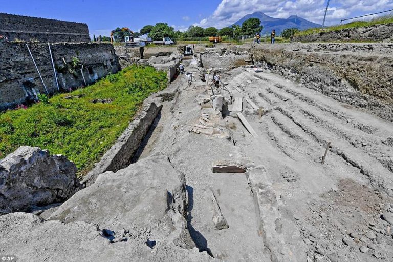 A Pompeii Street Uncovered: Archaeologists Reveal Unique ‘Alley of Balconies’ So Well Preserved They Still Contain Vases Residents Used to Store Their Wine