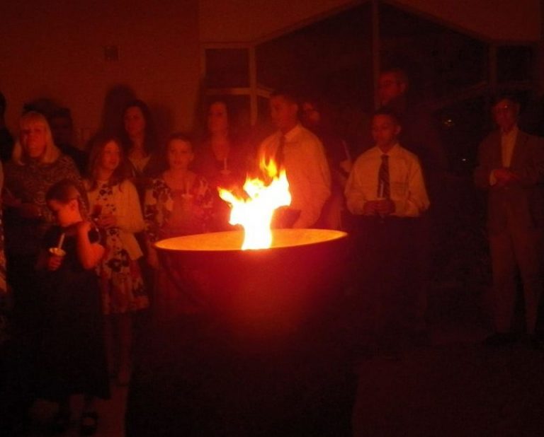 Parishioners Say They Can See Jesus in Photo of Fire at Church