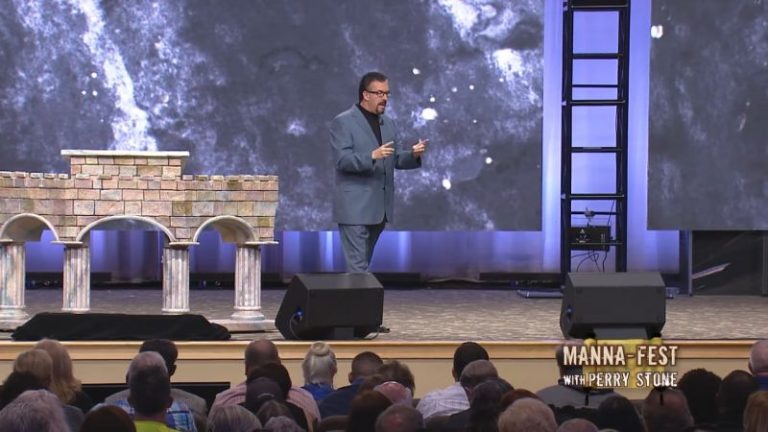End Times Pastor Perry Stone Claims World Leaders Pray to Satan, Believe God Is Jealous