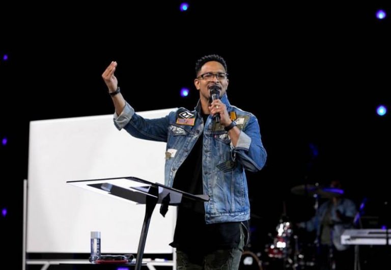 Pastors Aren’t Substitutes for Therapists, Suicide Survivor Apostle Bryan Meadows Says
