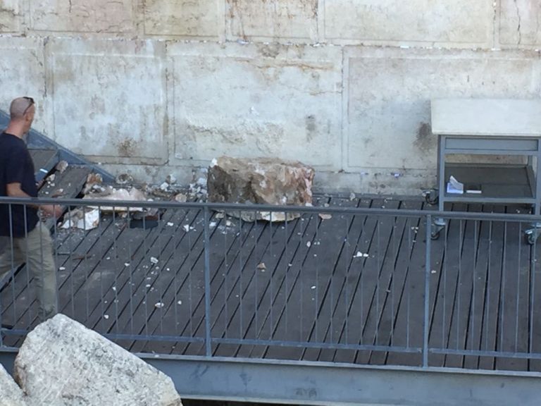 Ancient Boulder Dislodges From Western Wall, Crashes Onto Egalitarian Plaza – Just Asking, Is This a Sign? – Urban Christian News