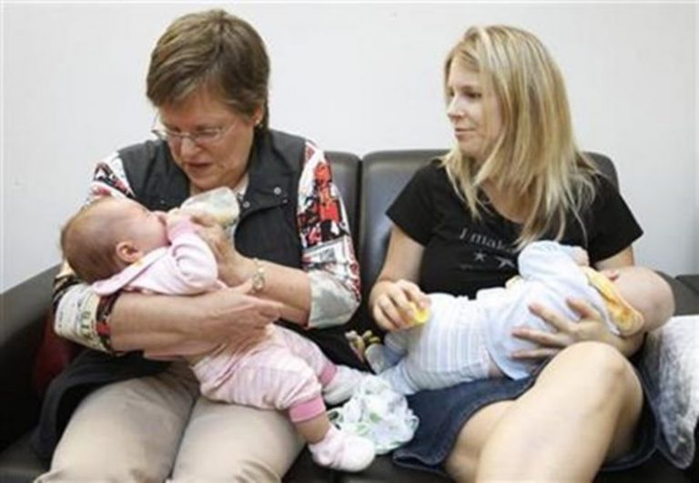 Pastor Apologizes for Church Telling Breastfeeding Mother to Cover Up to Prevent ‘Lustfulness’