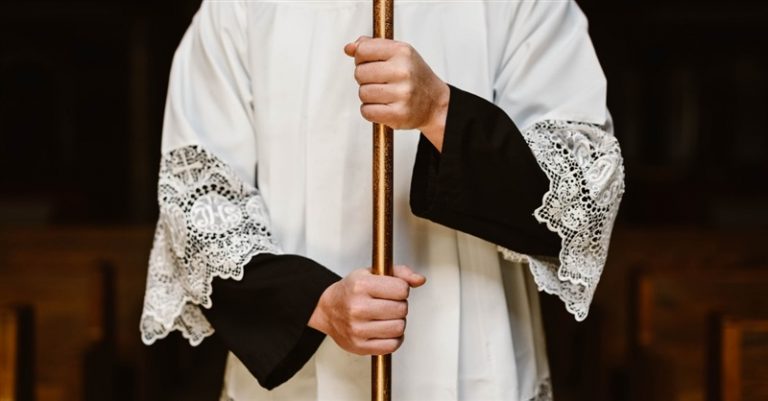 Pennsylvania Grand Jury Finds Hundreds of Priests Guilty of Child Molestation