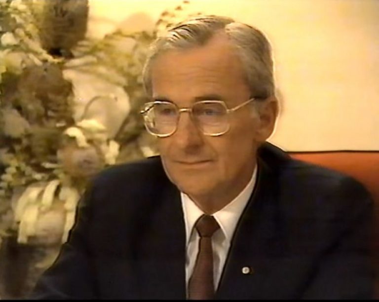 Atheist Politician Finds God, Gets Baptized at 85 After ‘Gnawing Pain in Soul’
