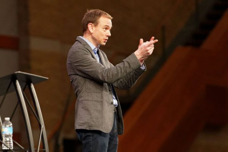 Wisconsin Pastor Jason Webb Resigns ‘Due to Marital Infidelity, Addiction’