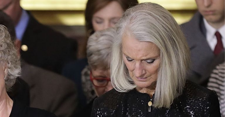 Anne Graham Lots Reveals Unexpected Result of Cancer Surgery