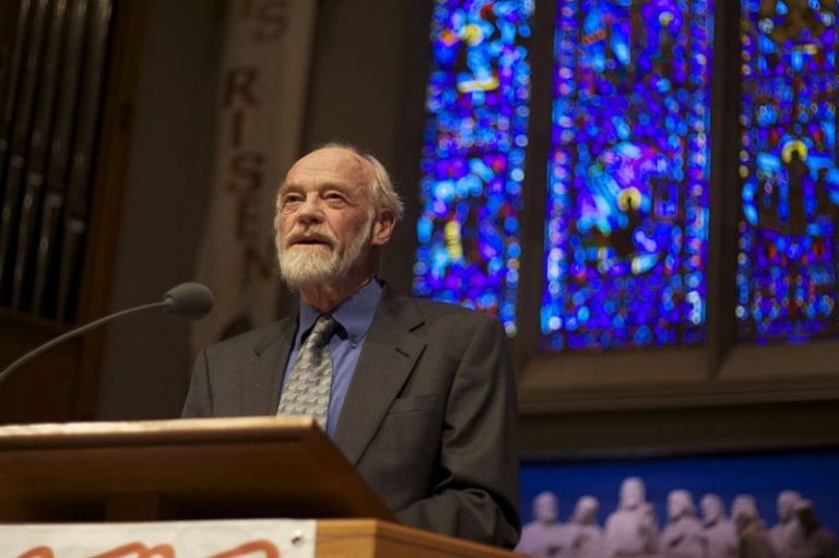 Author of ‘The Message’ Bible Eugene Peterson Dies at 85