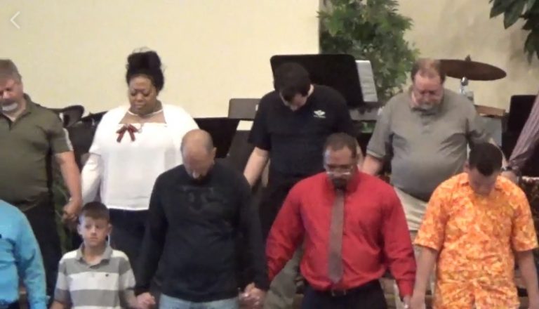 Black and White Baptist Churches Hold Joint Service, Discuss Twofold Remedy for Racism