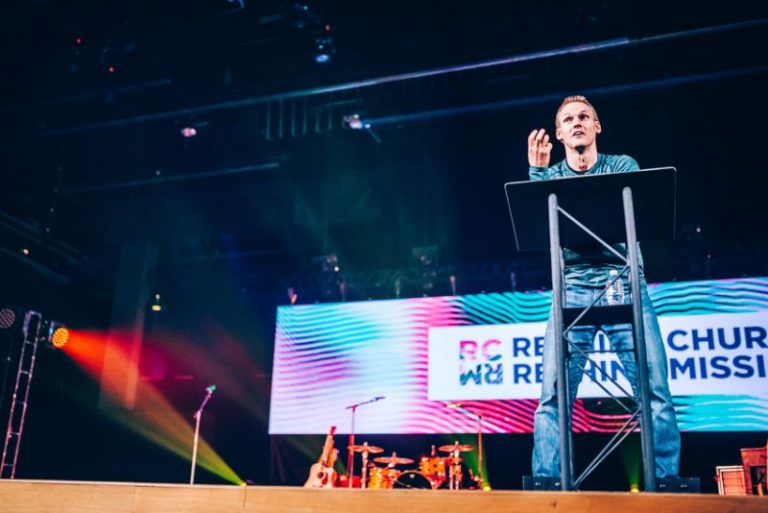 David Platt Issues Urgent Call for Evangelism 'While We Still Have Time': 'This Is Not a Game'
