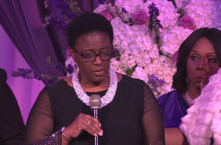 Serita Jakes Weeps With Mother of Botham Jean as Potter’s House Honors Her