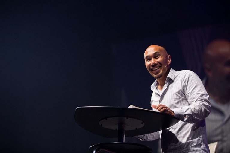Francis Chan Baptized His Best Friend After 30 Years of Praying He’ll Find Christ
