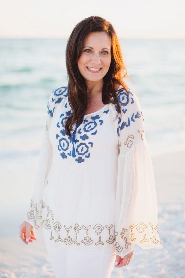 Lysa TerKeurst Reveals What God Taught Her Amid Husband’s Infidelity, Offers Wisdom for Couples