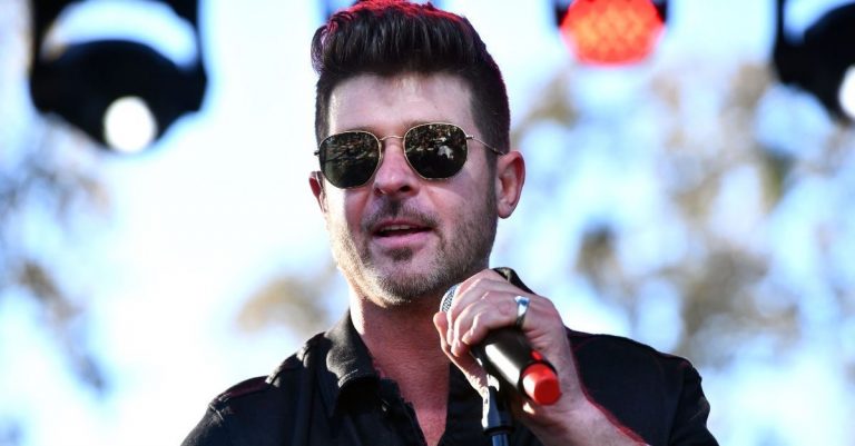 Singer Robin Thicke Experiences Spiritual Awakening Following Father’s Death and Girlfriend’s Miscarriage