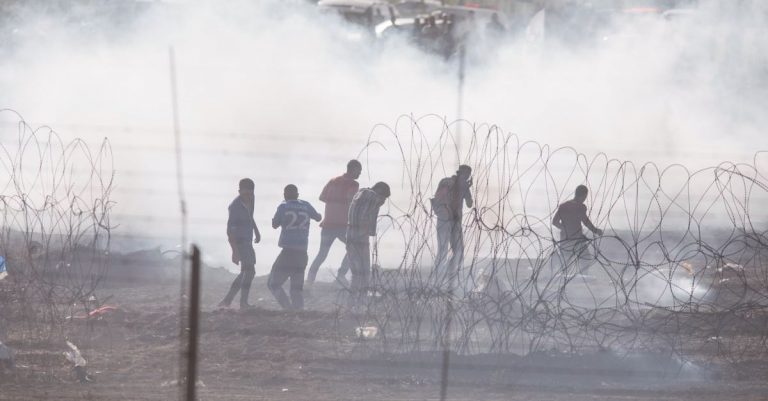 People Protest Economic Situation in Gaza, Hamas Soldiers Raid Homes, Arrest Journalists