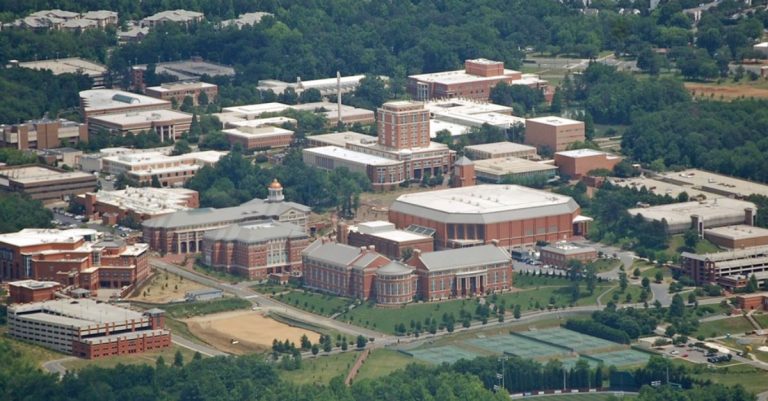 2 Killed, 4 Injured in Shooting at the University of North Carolina at Charlotte