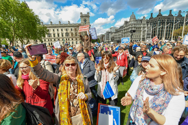 Thousands join pro-life march in London