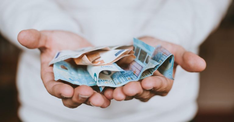 Donations to Religious Organizations Dropped by $2 Billion in 2018, Study Finds