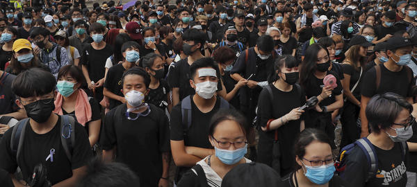 Hong Kong protest continues with worship