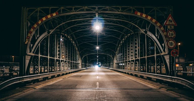 Man Stopped from Jumping off Bridge Turns His Life around, Is Baptized