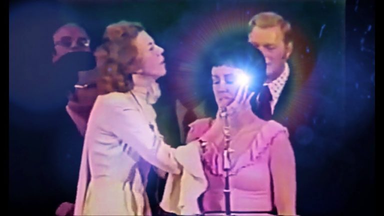 KATHRYN KUHLMAN Keenly Hearing God’s Voice – A must WATCH !