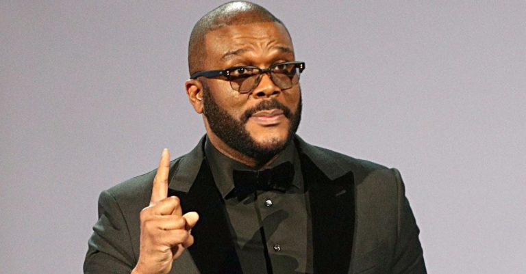 Tyler Perry at the BET Awards: “God Will Prepare a Table for Me in the Presence of My Enemies”