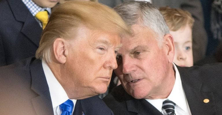 Christian Musician Begs Franklin Graham to Aid Immigrants at the Southern Border in an Open Letter