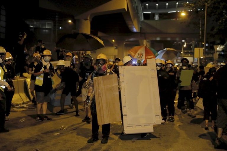 Hundreds of Hong Kong Protesters Storm Legislature, Take Over Building, Forcing Police to Back Off – Urban Christian News