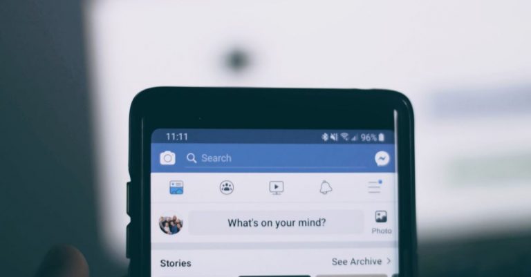 Islamic Extremists Take to Using Social Media to Persecute Christians