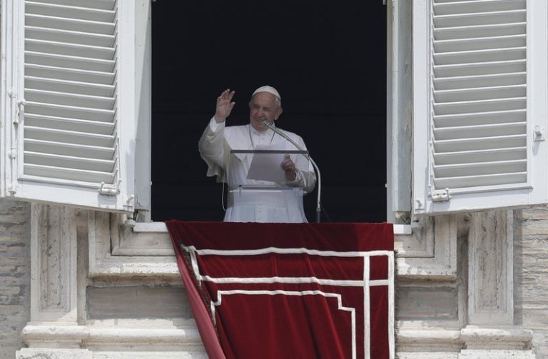 Pope Francis Holds Special Mass for Migrants; Says, ‘Migrants Are People, Not Just a Social Issue’ – Urban Christian News