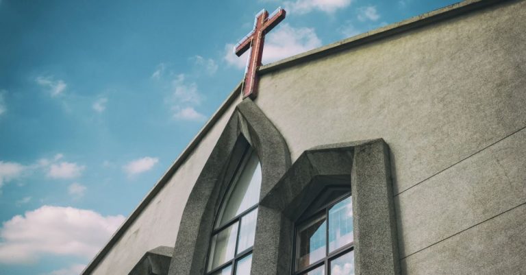Study: Americans Now View Churches More Positively than Tech Companies