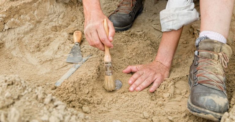‘The Lord Is My Master’ Reads Bible-era First Temple Seal Impression Found by Archaeologists