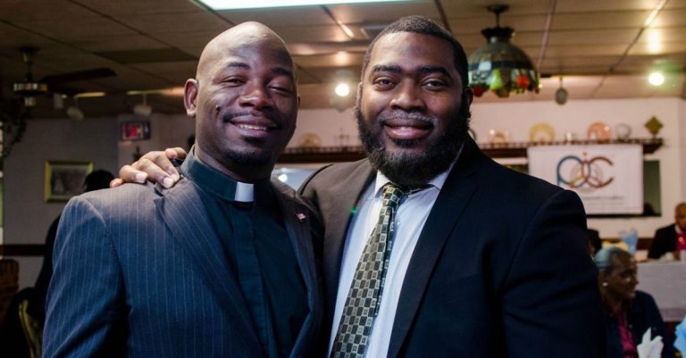 American Christians Are More Likely to Call Their Pastor a ‘Friend,’ Barna Survey Finds